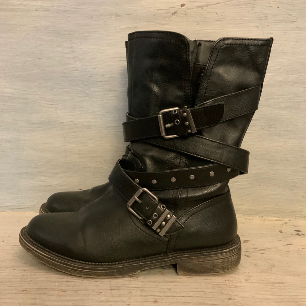 Kohl's Faux Leather Katsura Black Strappy Buckle Embellished Moto Boots 9M GC - Picture 3 of 7